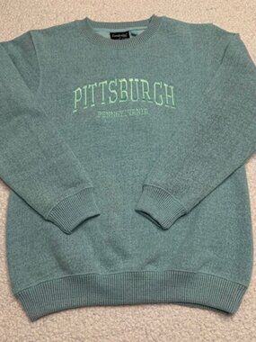 Pittsburgh Pennsylvania Crewneck Sweatshirt Green Pullover Cozy Casual Size M